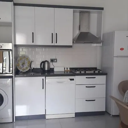 1 Bedroom Apartment, 500m To The Beach, 公寓 *