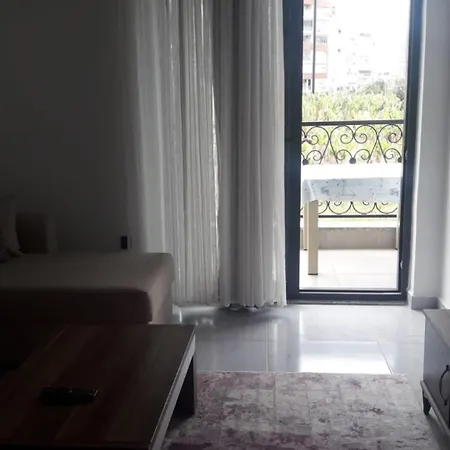 1 Bedroom Apartment, 500m To The Beach, Apartmán *